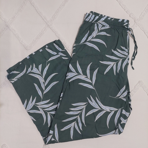 Stars Above Leaf Print Pajama Pants - Picture 1 of 6